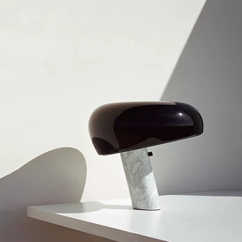 Mushroom Bordslampa Svart